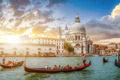 Romantic-Venice-Gondola-scene-on-Canal-Grande-at-sunset-Italy-scaled